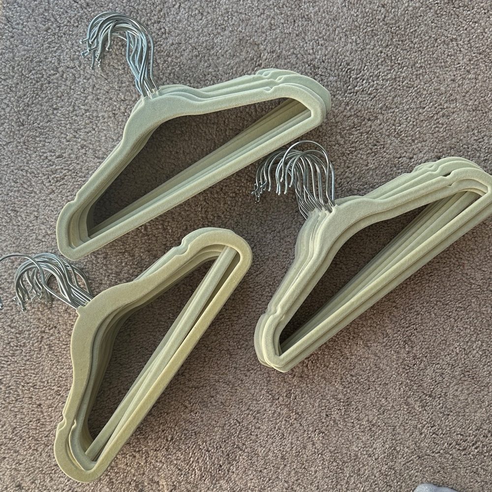 Set of 50 Beige Velvet Hangers